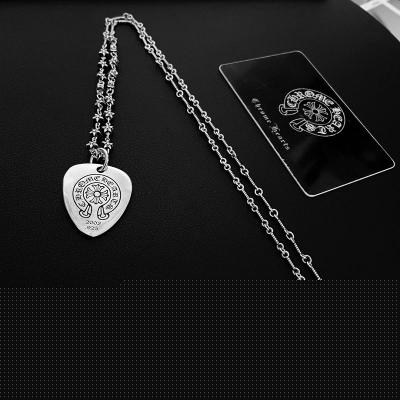 Ch**me He**ts necklaces